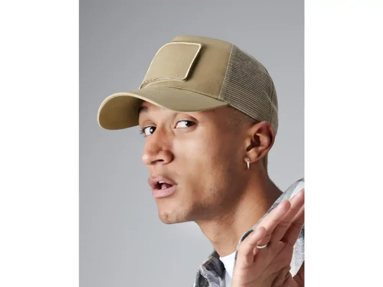 Cómo mantener tus gorras serigrafiadas impecables