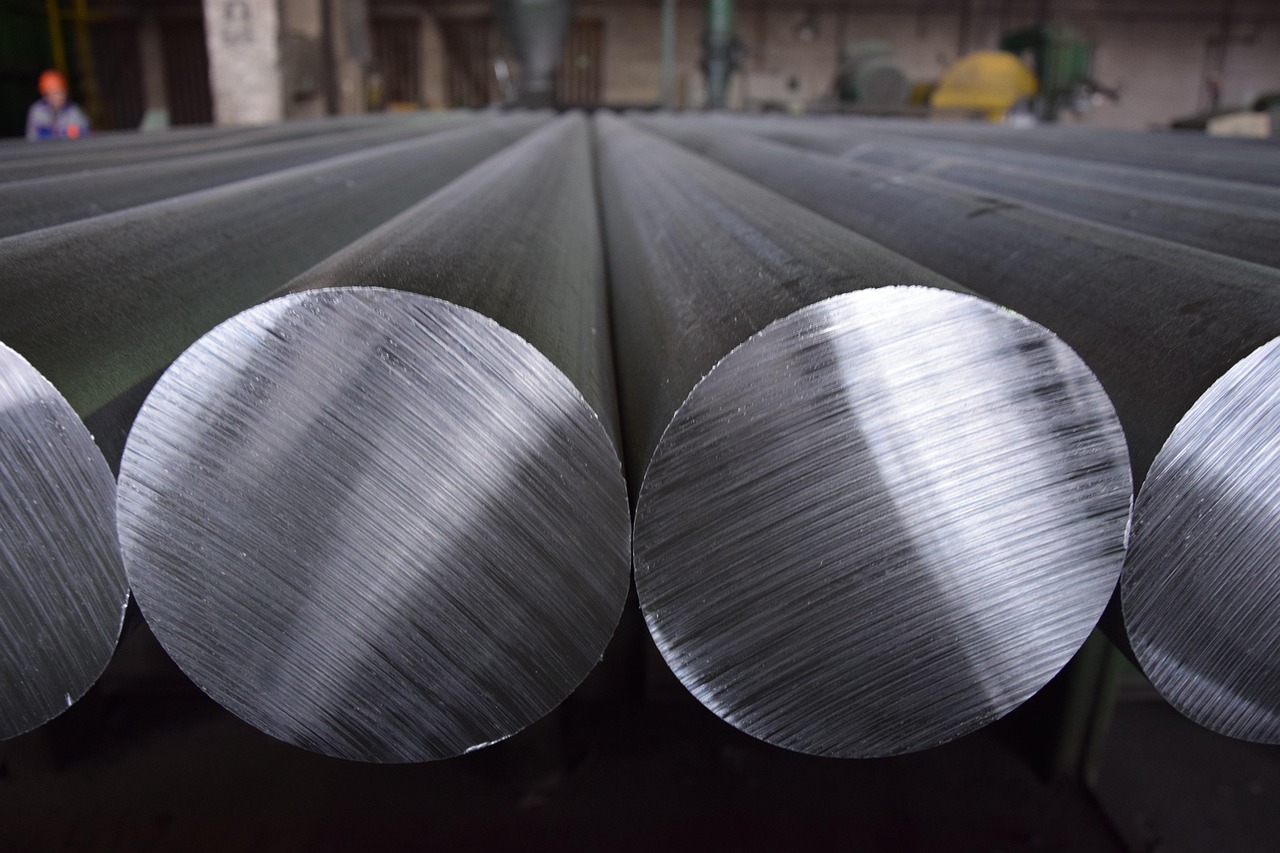 Aluminio y aceros inoxidables: materiales para tu merchandising