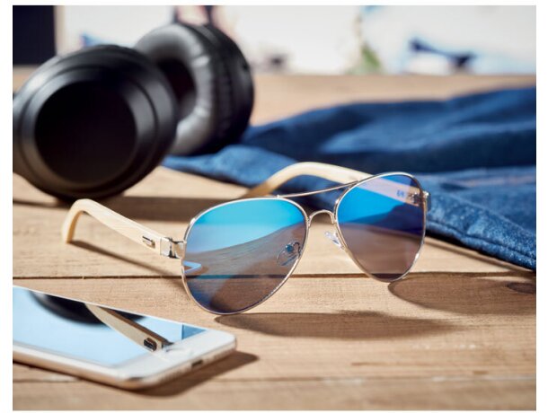 Gafas de sol personalizadas con uv400 bambu Honiara Azul detalle 10