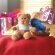 Peluche oso con sudadera Johnny Blanco detalle 1
