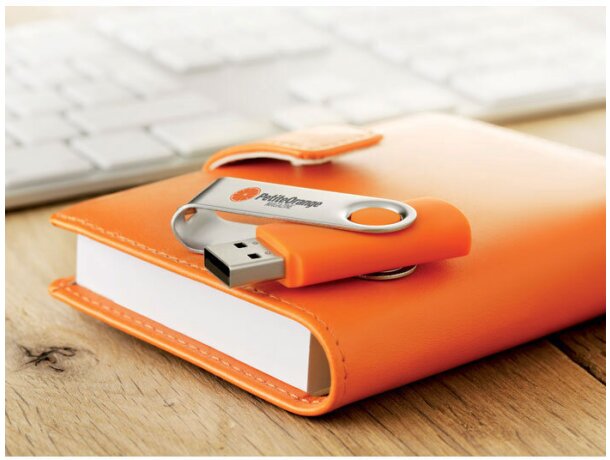 Flash drive 4GB económico y personalizado Techmate naranja