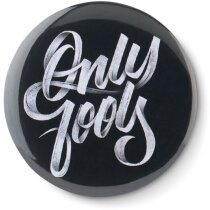 Chapa metálica plateada con imán y abridor