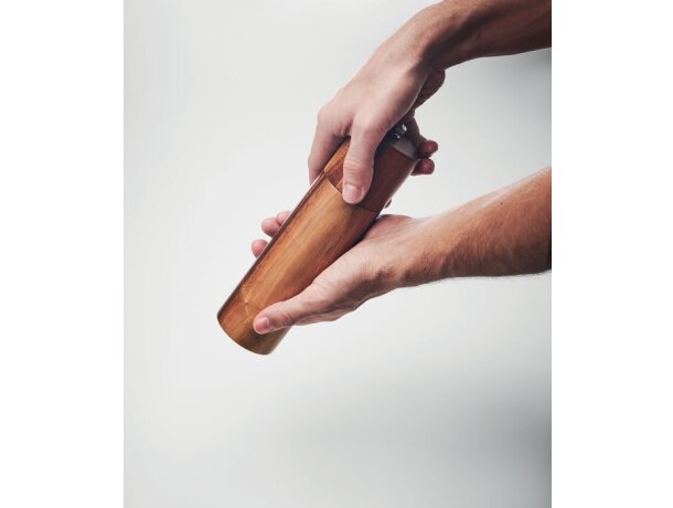 Molinillos personalizados de madera de estilo clásico Tucco Madera detalle 1