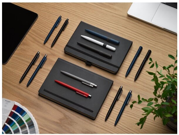 Set bolígrafos Kylie aluminio reciclado con acabado mate detalle 3