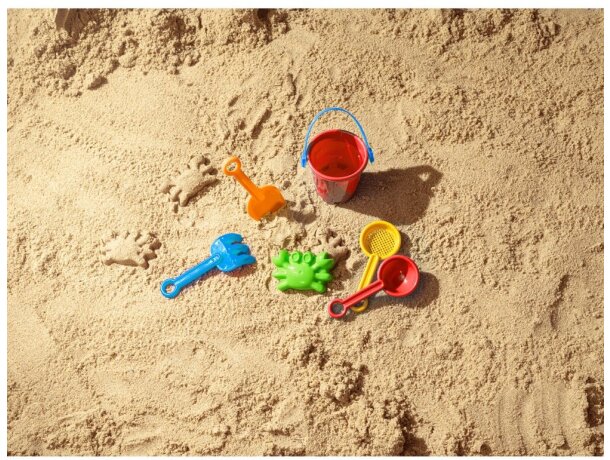 Cubo de playa Vallarta con 5 accesorios en polipropileno detalle 2