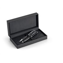 Bolígrafo en metal y fibra de carbono con estuche de polipiel negro Bolígrafo en metal y fibra de carbono con estuche de polipiel negro