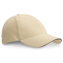 Gorra con hebilla de metal en algodón beige Gorra con hebilla de metal en algodón beige