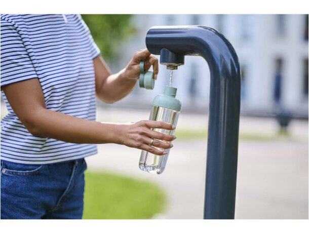 Botella agua Mepal Vita 700ml con cierre hermético antifugas Carbón detalle 4