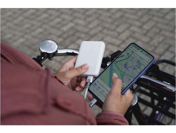 Batería externa carga rápida Xtorm Go2 5000mAh FastCharge Blanco detalle 17