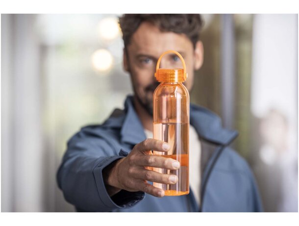 Botella Alti 630ml de plástico reciclado con asa de silicona Negro intenso detalle 4