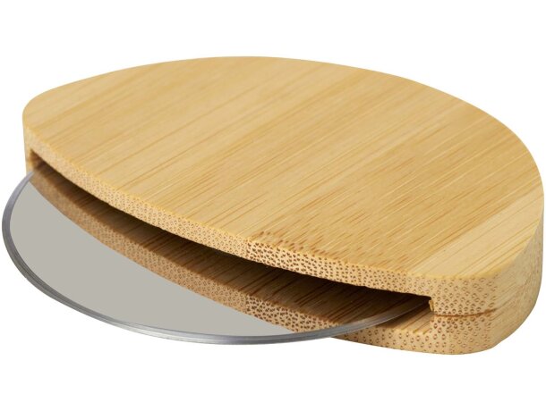 Cortador pizza Navajo con mango bambú y cuchilla acero inoxidable Natural detalle 4