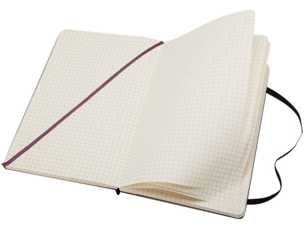 Libreta tapa dura cuadriculada Classic Moleskine Negro intenso detalle 3