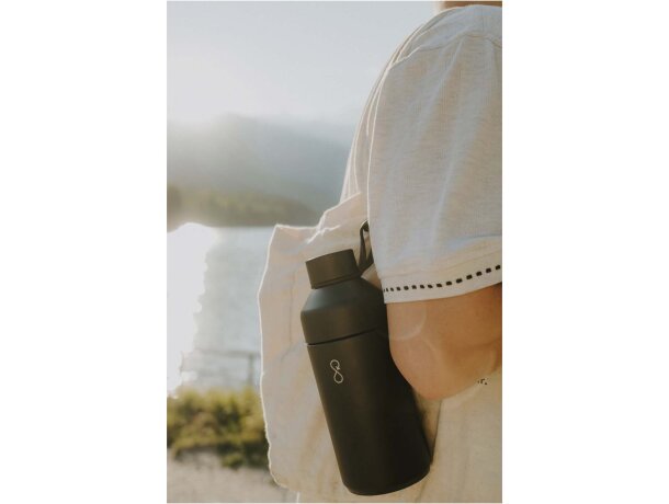 Botella Ocean Bottle 750ml con aislamiento al vacío sostenible Negro intenso detalle 7