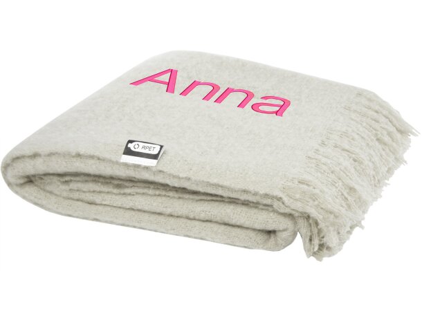 Manta sostenible Ivy de mohair y RPET con certificación GRS Gris claro detalle 8