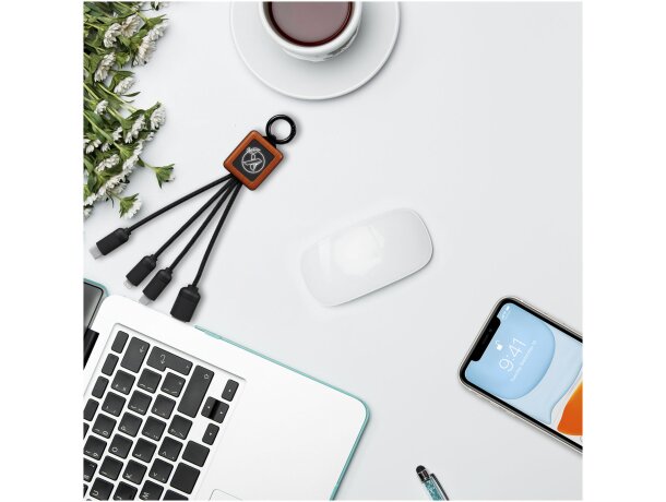 Cable carga 3 en 1 SCX.design bambú FSC con logo retroiluminado Madera/negro intenso detalle 6