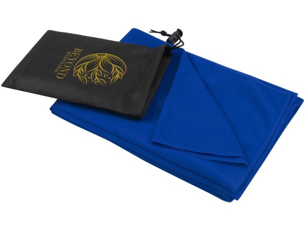 Toalla deportiva Lucas de poliéster reciclado con bolsa Azul real detalle 16