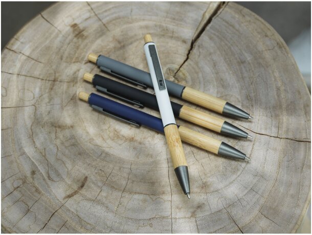 Bolígrafo aluminio reciclado Darius con detalles de bambú Azul marino detalle 6