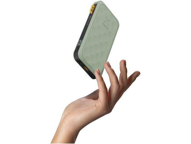 Batería externa Xtorm FS510 Fuel Series 10000mAh Verde salvia detalle 24