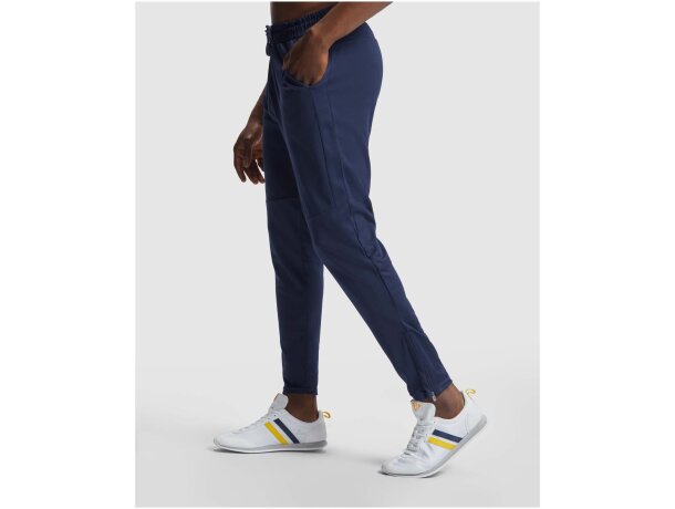 Pantalón deportivo unisex Neapolis Roly con tecnología cool fit Negro intenso detalle 3