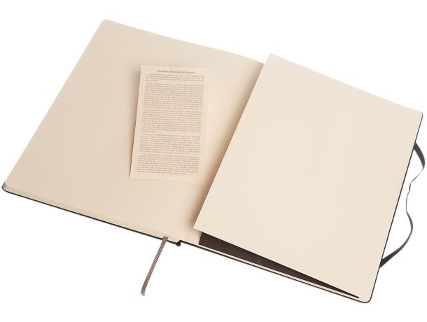 Libreta tapa dura XL rayada Classic con cierre elástico Negro intenso detalle 4