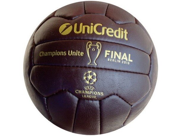 Balón de fútbol con diseño retro personalizado