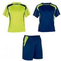 Equipaciones deportivas baratas online