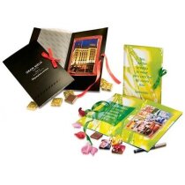 Postal Porvoo con napolitanas chocolate leche