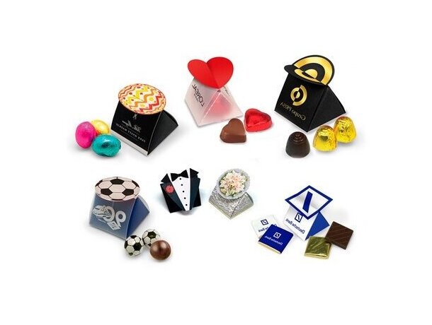 Cajita de cartón con diferentes opciones de chocolate personalizada Cajita de cartón con diferentes opciones de chocolate personalizada