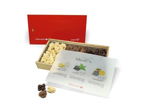 Caja de madera con rocas de chocolate personalizada