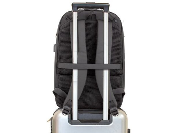 Mochila semirrígida Hofman con bolsillo antirrobo y USB detalle 15