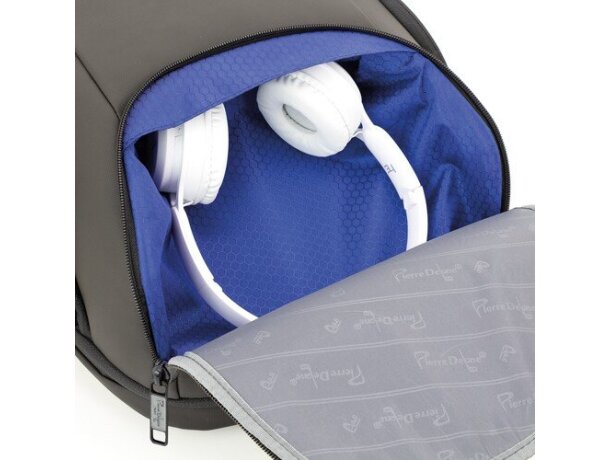 Mochila semirrígida Hofman con bolsillo antirrobo y USB detalle 10