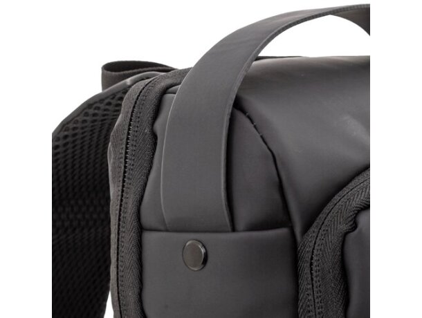 Bandolera Tyler con conexión usb y sistema antirrobo detalle 3