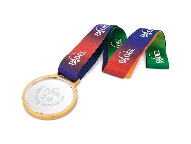 Medalla Viktor de cristal con lanyard y estuche individual detalle 2