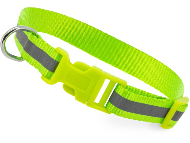 Collar con detalles reflectantes