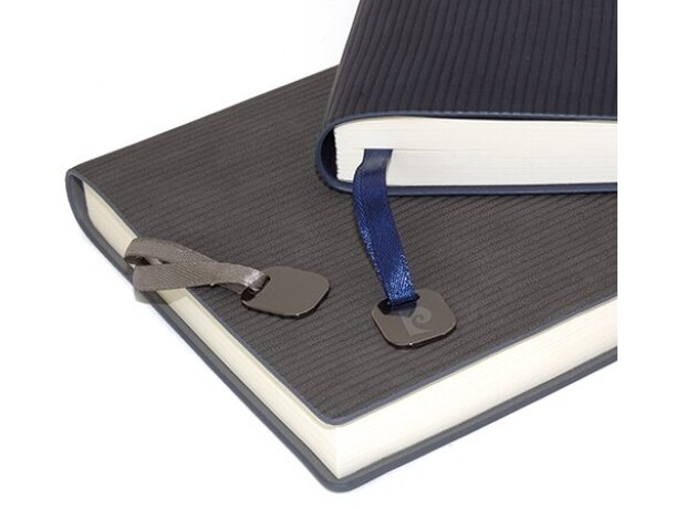 Agenda Pierre Cardin profesional con placa personalizable Gris detalle 8