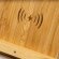 Cargador inalámbrico con soporte smartphone Gravity Bambu detalle 4