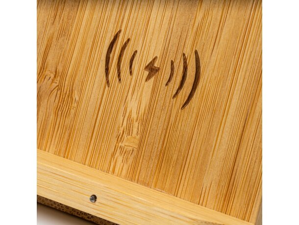Cargador inalámbrico con soporte smartphone Gravity Bambu detalle 4