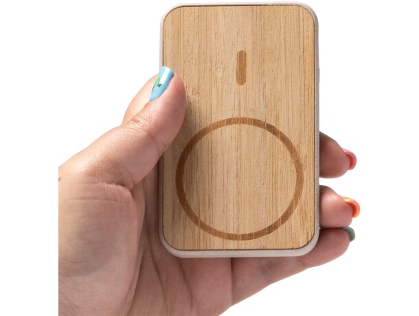 Powerbank 5000 mah de bambú Brener Crudo detalle 6