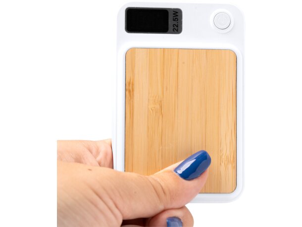 Powerbank de 5000 mah con detalles en bambú Gunder Blanco detalle 4