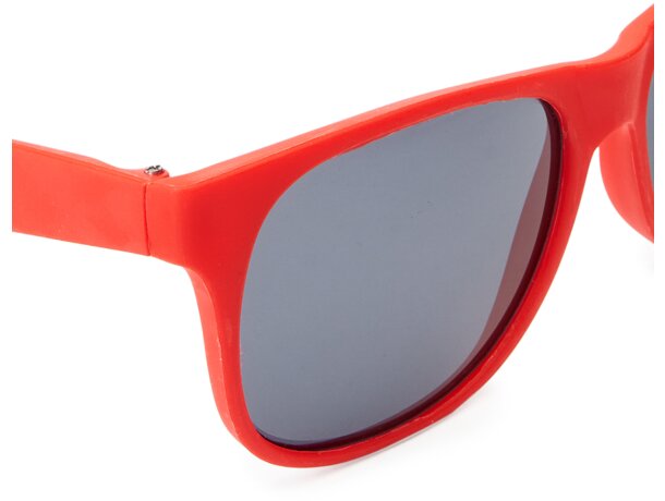 Gafas de sol serigrafiadas con montura en acabado mate y uv400 en pp Ariel Blanco detalle 2