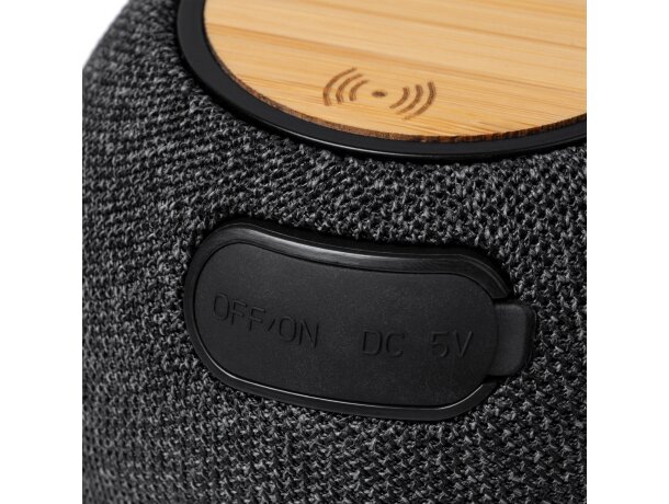 Altavoz Bandini negro bambú con cargador inalámbrico 15W Negro detalle 3