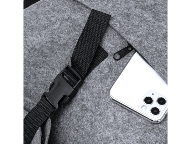 Mochila Taipei gris en fieltro reciclado con solapa 21L Gris detalle 2