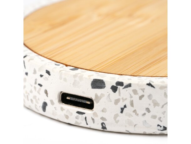 Cargador inalámbrico Siles terrazo reciclado y bambú 10W Crudo detalle 1