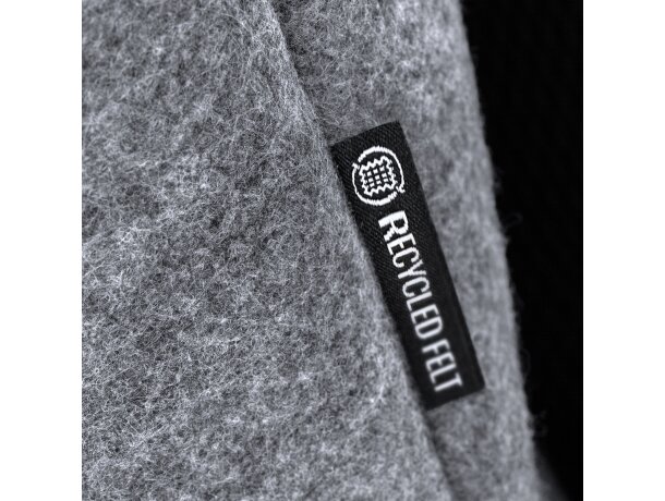 Mochila Taipei gris en fieltro reciclado con solapa 21L Gris detalle 3