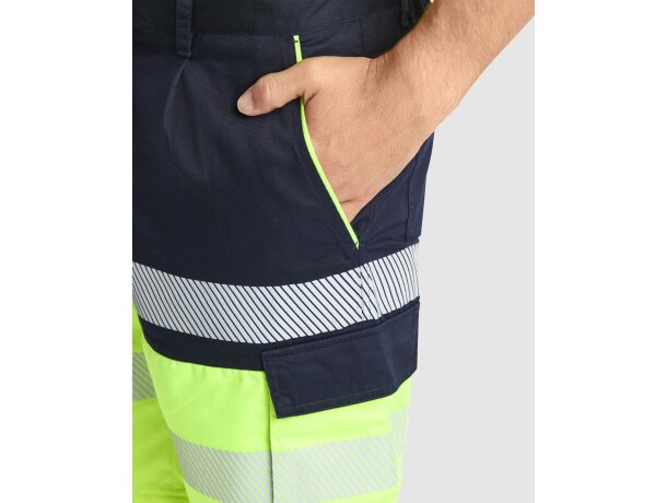 Bermuda Lada Roly alta visibilidad con bandas reflectantes Plomo/amarillo fluor detalle 1