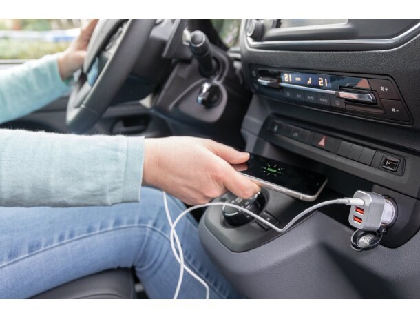 Cargador de coche rápido 30W con triple salida y PD Blanco detalle 6