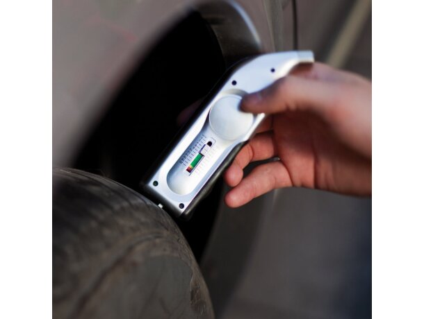Manómetro digital para ruedas con luces led Plata detalle 3