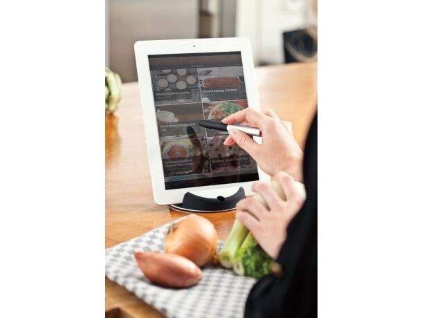 Soporte de tablet para cocinar grabado