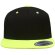Gorra de diseño moderno con visera plana negro/morado