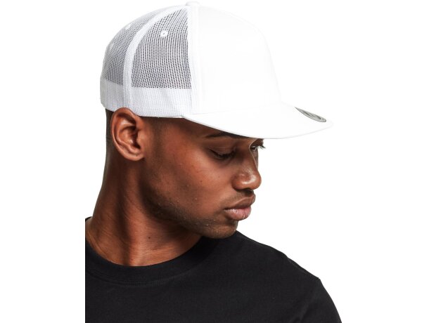 Gorra Foam trucker con visera plana. Ideal para merchandising corporativo Blanco detalle 1